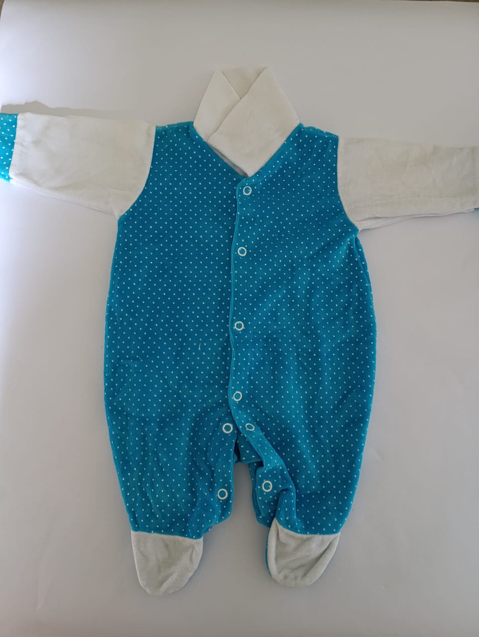 Macacão Azul e Branco com Bolinhas - Tam 0-2M